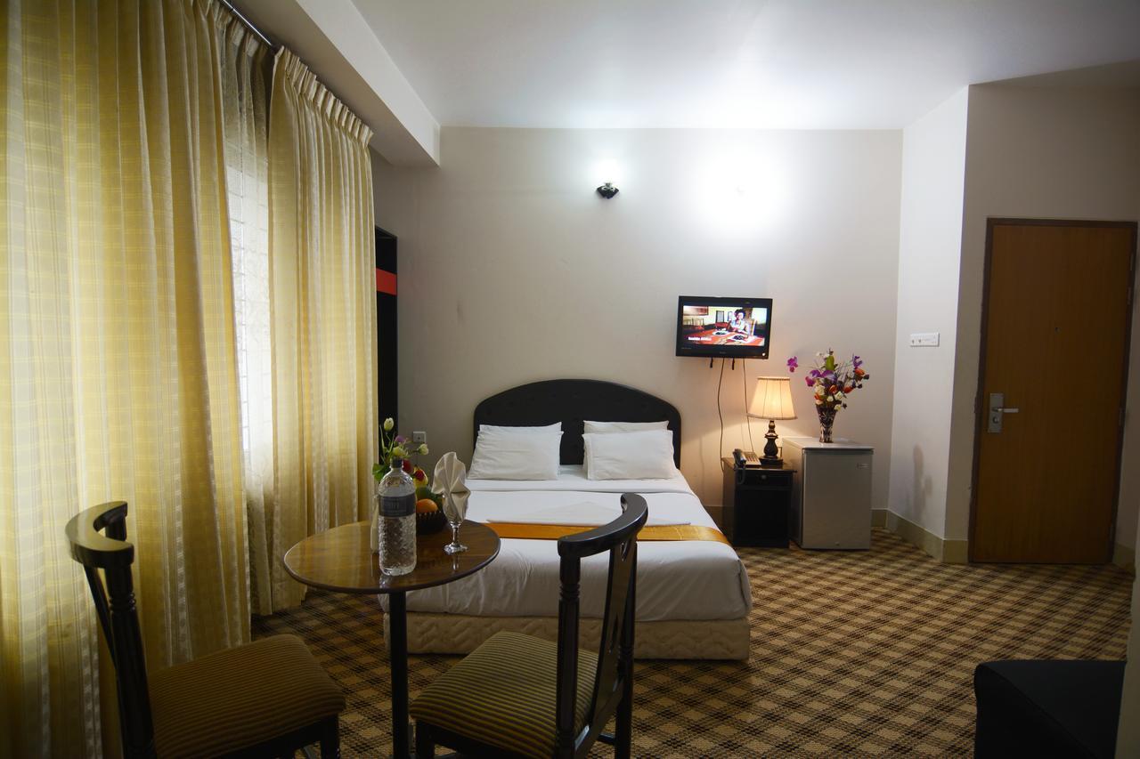 Holiday Xpress Dhaka Luaran gambar