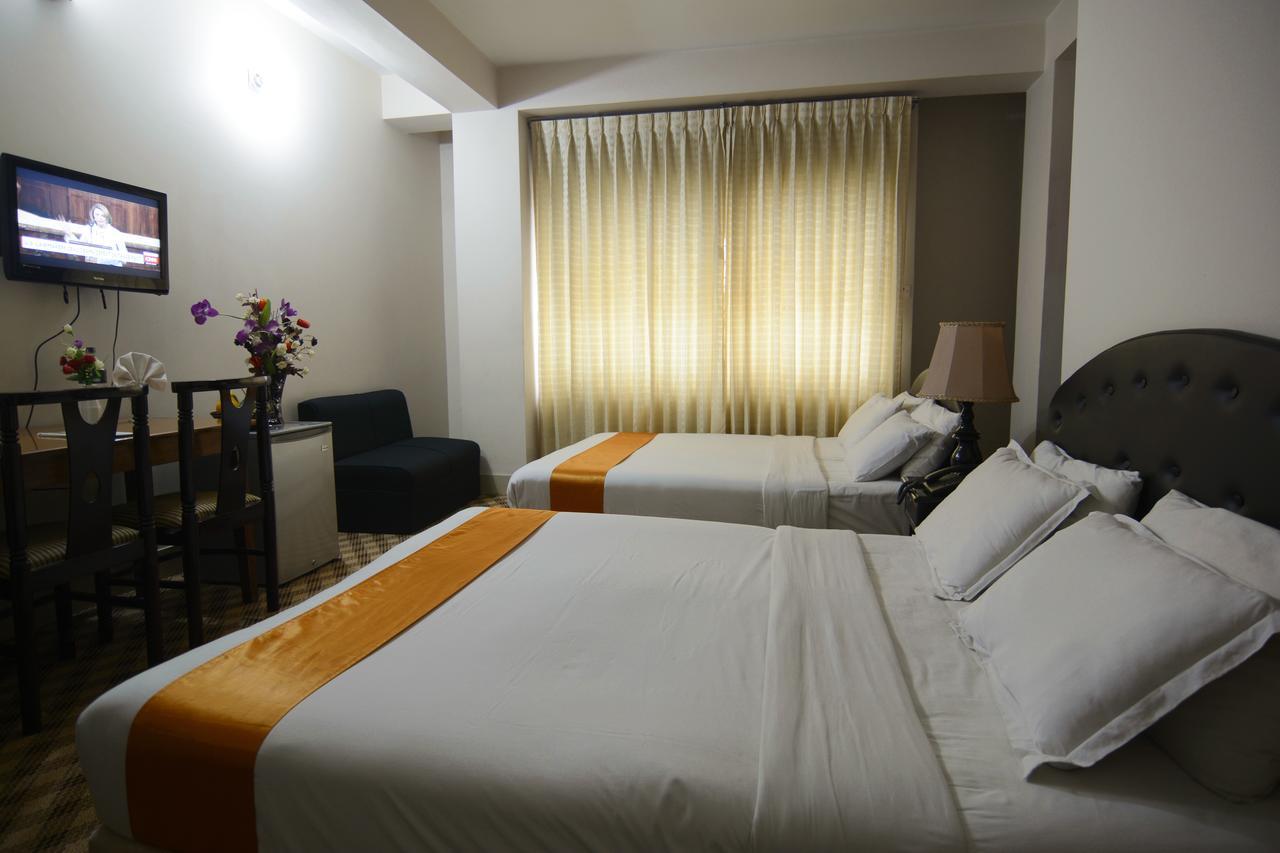 Holiday Xpress Dhaka Luaran gambar