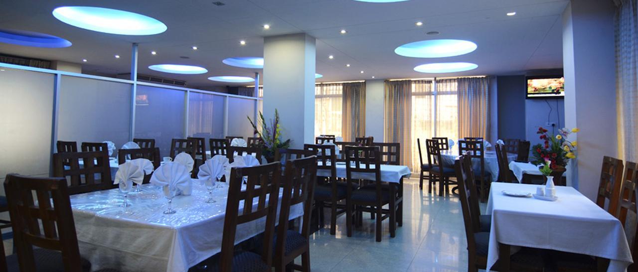 Holiday Xpress Dhaka Luaran gambar