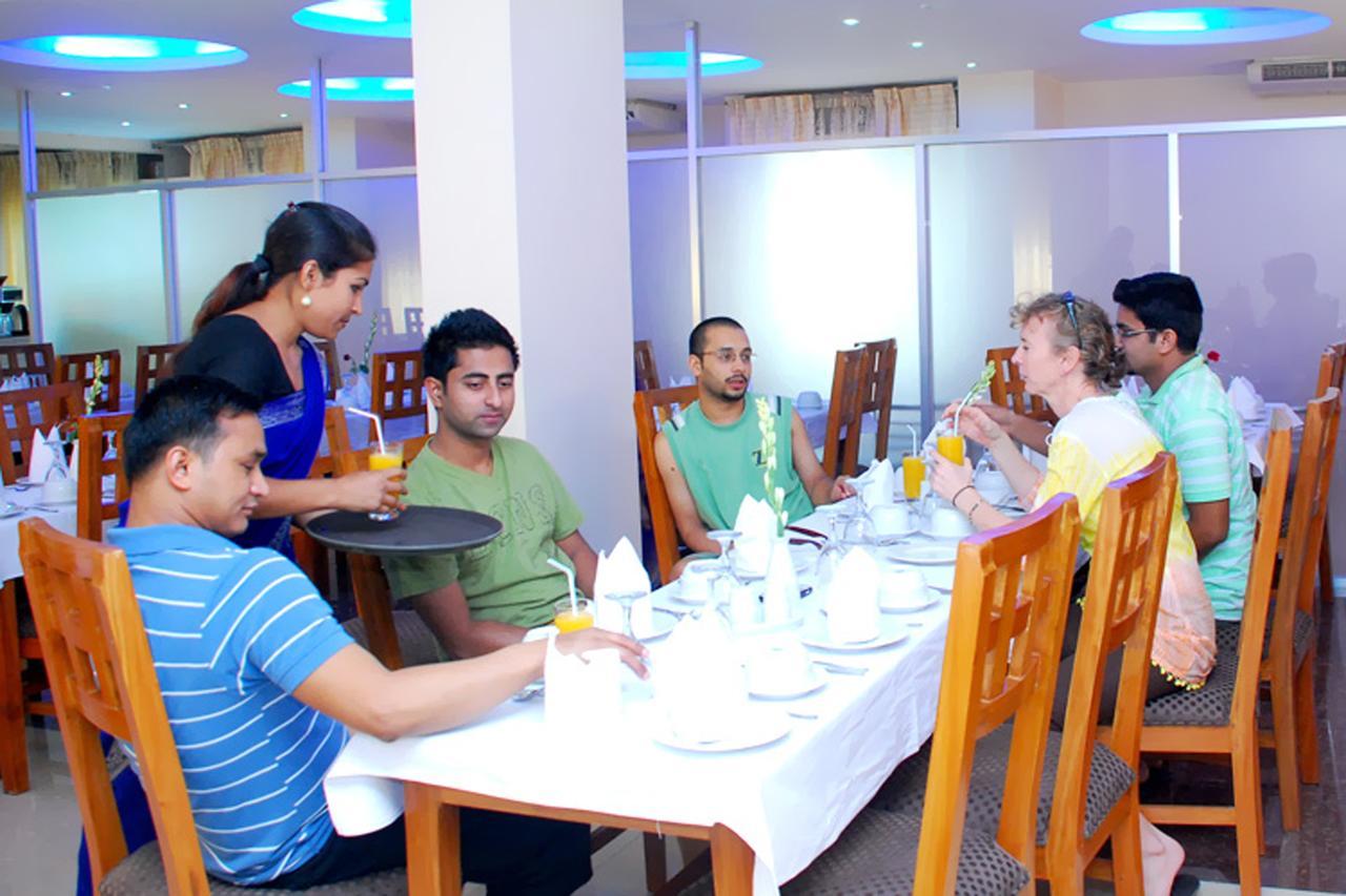 Holiday Xpress Dhaka Luaran gambar